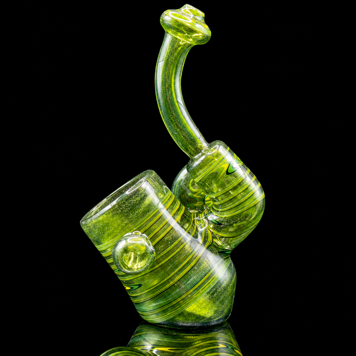 Smiley Glass golden wigwag Proxy pipe, detail