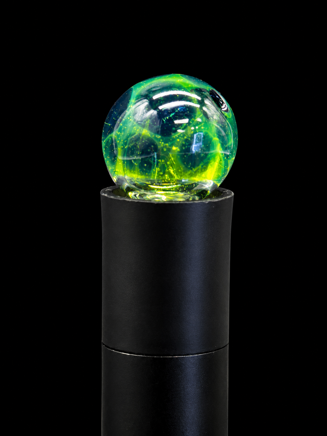 Magizle Glass - Yoshi Egg Puffco Pivot Mouthpiece
