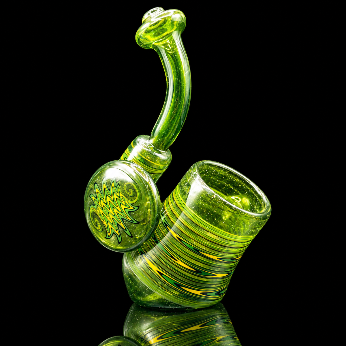 Smiley Glass golden wigwag Proxy pipe, side view
